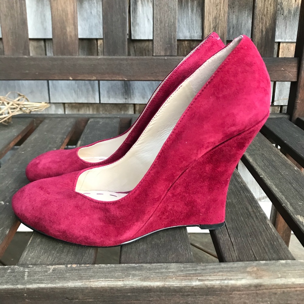 Nine West suede shoes